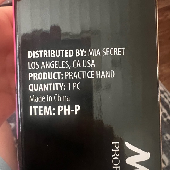 Practice soft hand, by Mia Secret - Picture 3 of 6